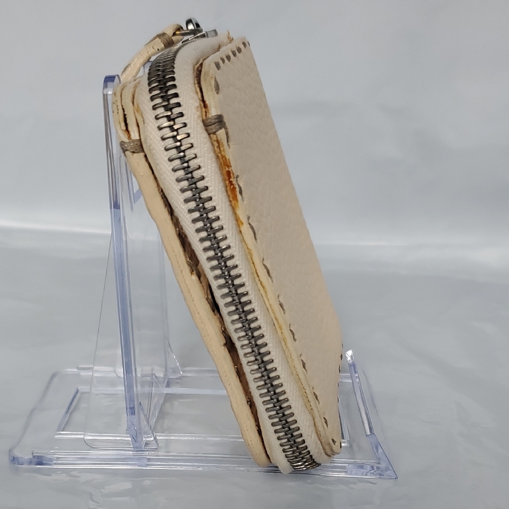 FENDI Selleria Cream Leather Wallet - Picture 10 of 15
